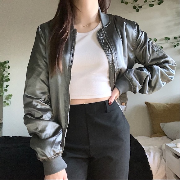 TOPSHOP satin bomber jacket - Picture 3 of 6